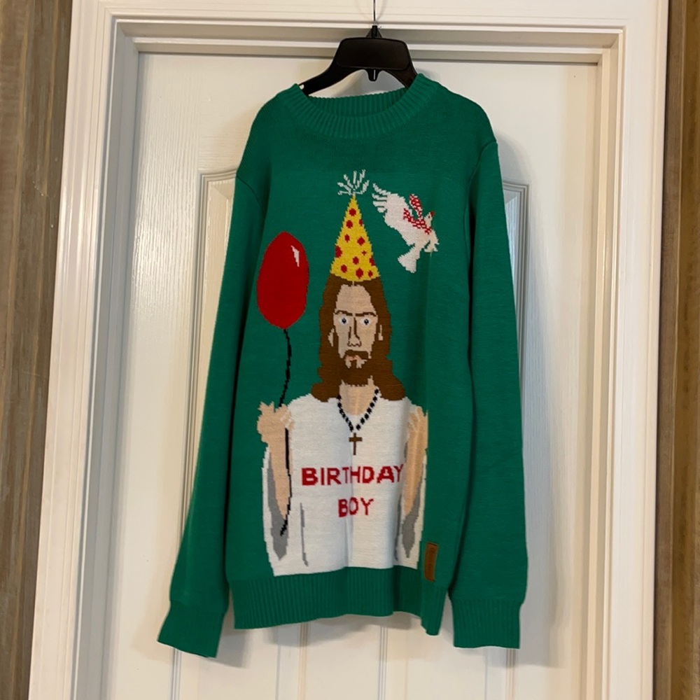 Tipsy elves Christmas sweater like new size small